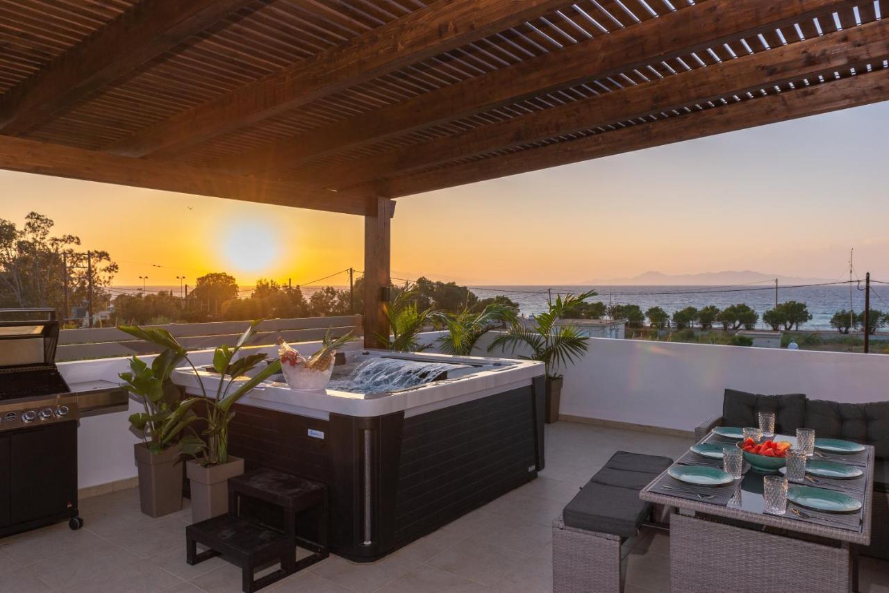 Odyssea Top View & Hot Jacuzzi Front Beach Kremastí Exterior foto