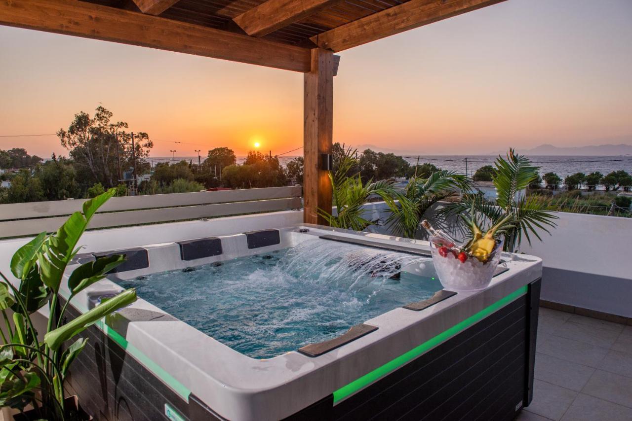 Odyssea Top View & Hot Jacuzzi Front Beach Kremastí Exterior foto