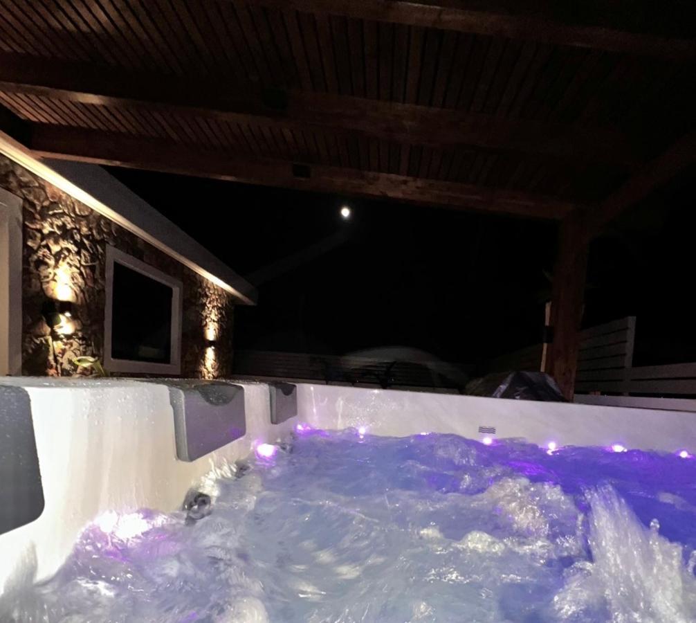 Odyssea Top View & Hot Jacuzzi Front Beach Kremastí Exterior foto