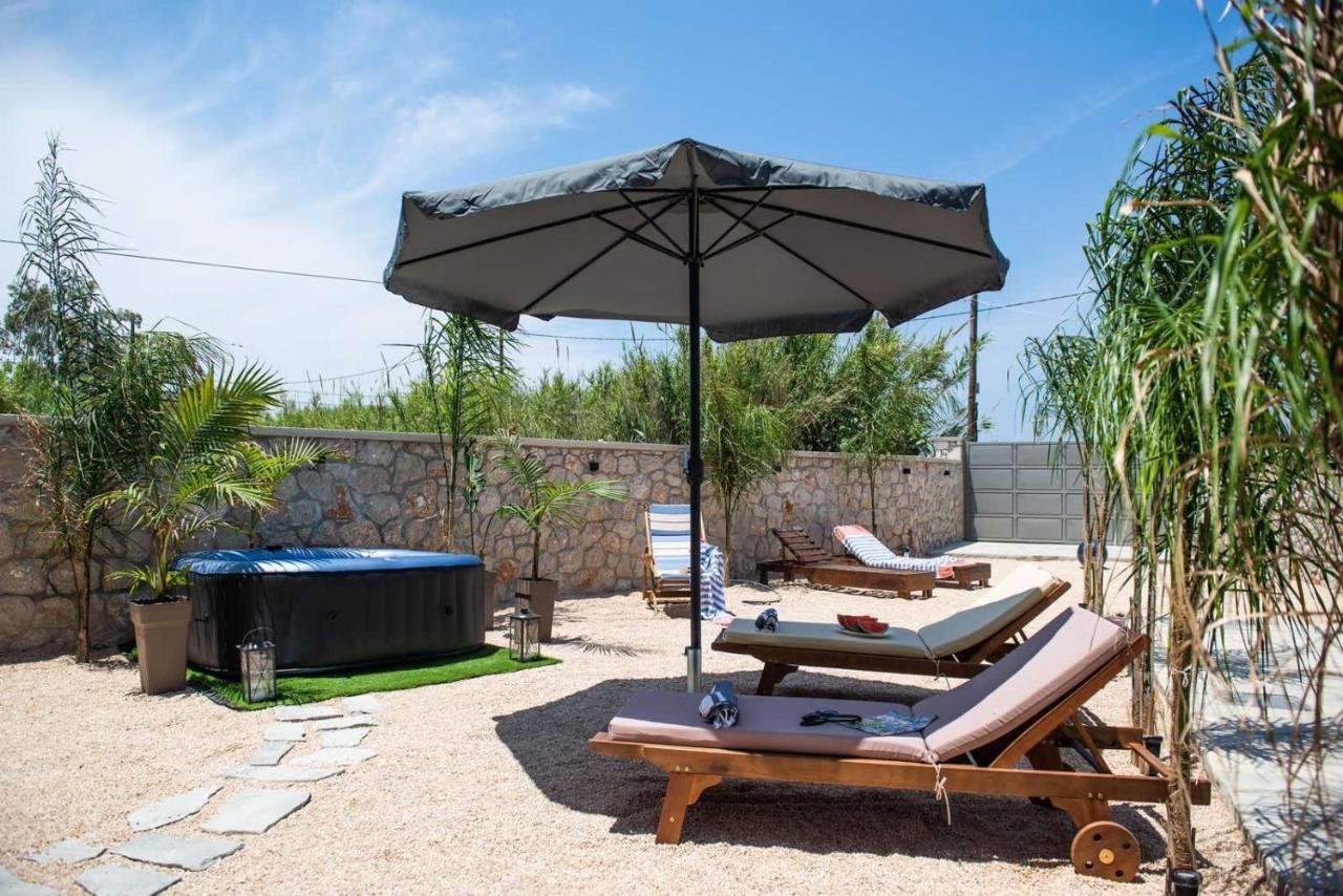 Odyssea Top View & Hot Jacuzzi Front Beach Kremastí Exterior foto