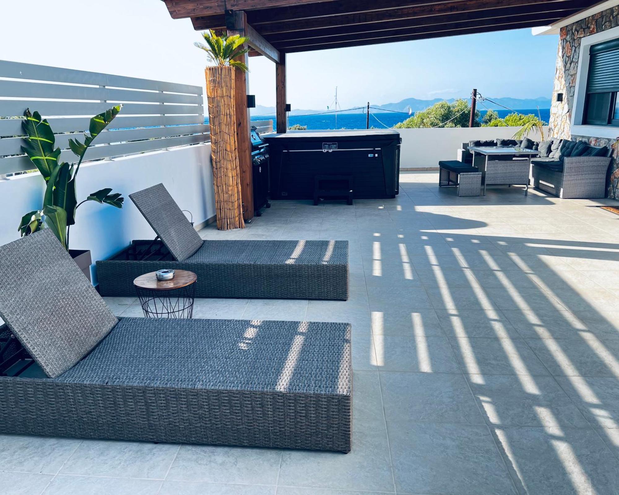 Odyssea Top View & Hot Jacuzzi Front Beach Kremastí Exterior foto