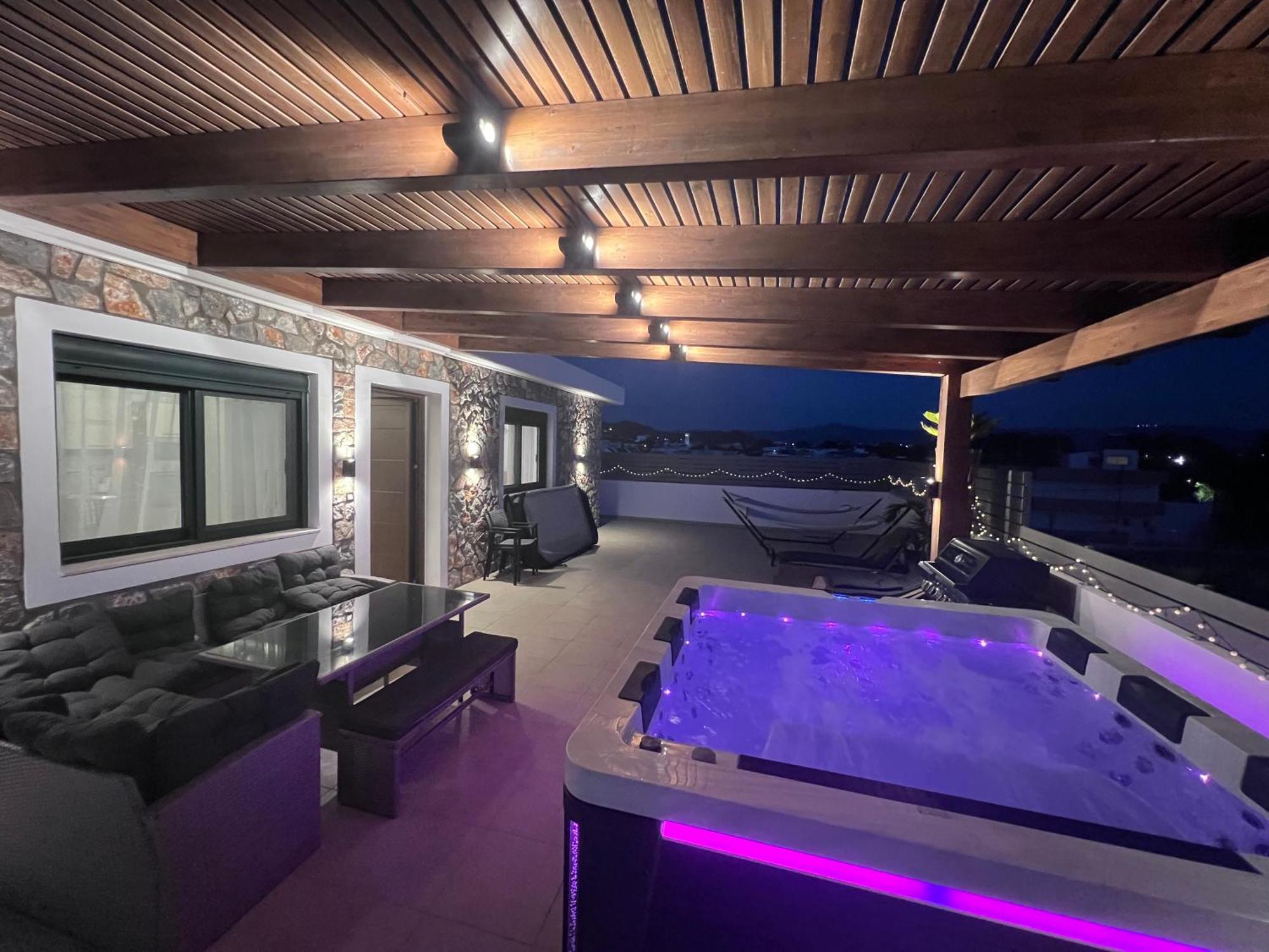 Odyssea Top View & Hot Jacuzzi Front Beach Kremastí Exterior foto
